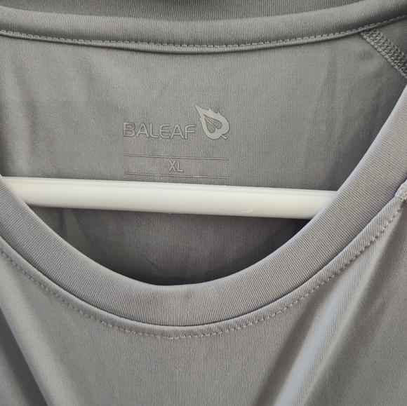 6 Men's Baleaf Sun Protection Shirts - Picture 4 of 13